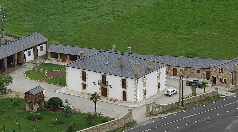 Penzion Casa Grande De Anllo Sistallo Exteriér fotografie